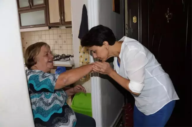 Evde Bakım Ekiplerinden Bayram Ziyareti