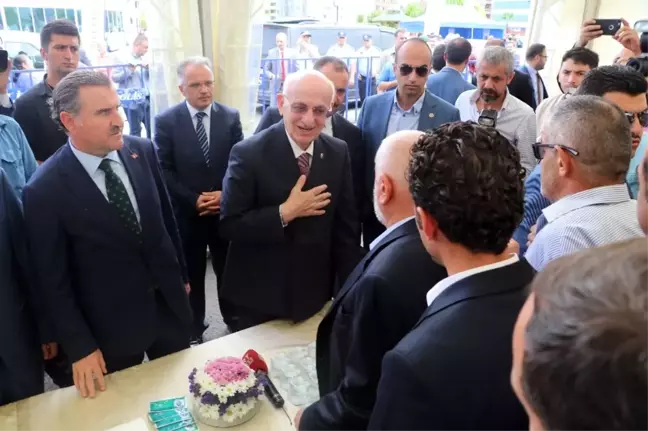 TBMM Başkanı Kahraman ve Bakan Bak, Rize'de Bayramlaşma Törenine Katıldı