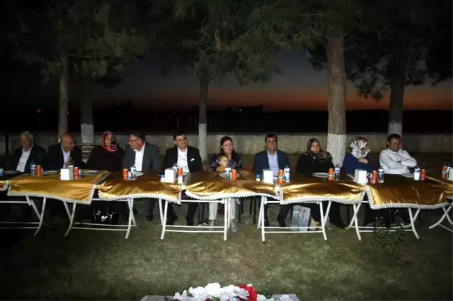 Kaymakam Sarı'ya Veda Yemeği