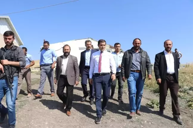 Kaymakam Erat, Hasta ve Yaşlı Vatandaşları Evlerinde Ziyaret Etti