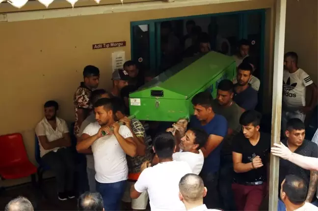 Antalya'da Feci Kazada Hayatını Kaybeden 4 Kişinin Cenazesi Alındı