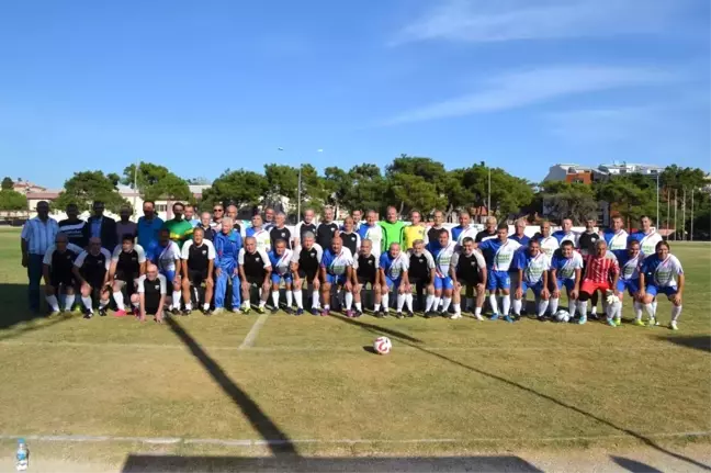 Kırkağaç'ın Efsane Futbolcuları Yıllar Sonra Sahada