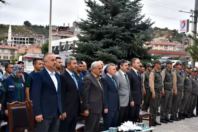 Tosya'da Orman Köylüsüne İş Makinesi Verildi