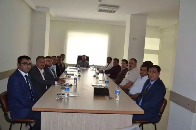 Korkuteli'de Okul Müdürleri ile Güvenlik Toplantısı