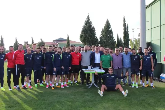 Akhisarspor'da Baklava Sürprizi