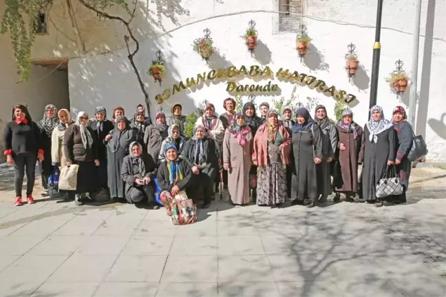 Akçakayalılar Somuncu Baba'yı Ziyaret Etti