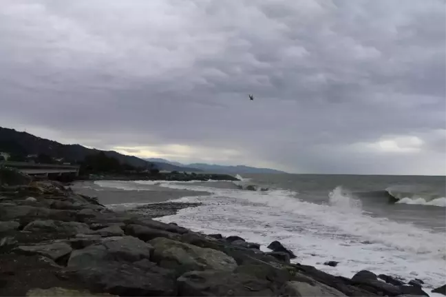 Rize'nin Fındıklı İlçesinde Dün Kaybolan Şahsı Arama Çalışmaları Sürüyor
