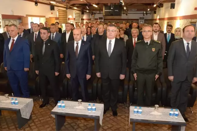 Vali Çiftçi, Muhtarlar Günü'nü Kutladı