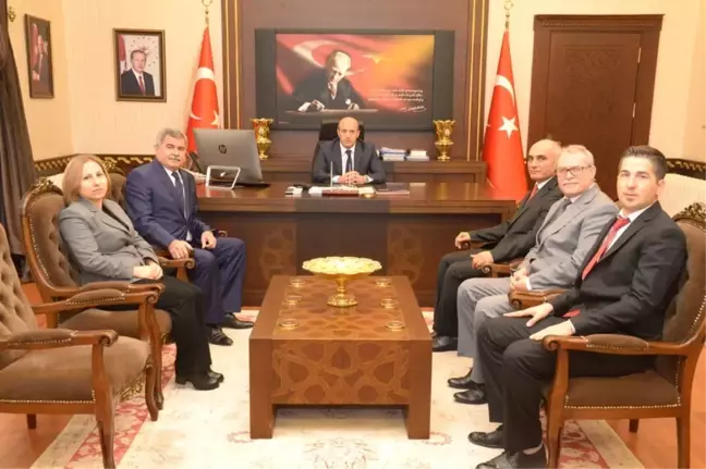 Vali Çiftçi, PTT'yi Ağırladı