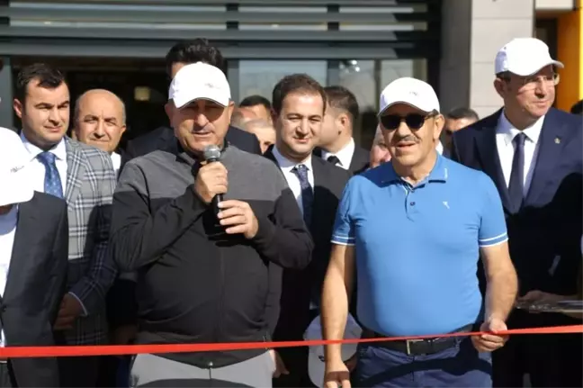 Güneydoğu'daki İlk Golf Sahasını Dışişleri Bakanı Çavuşoğlu Açtı