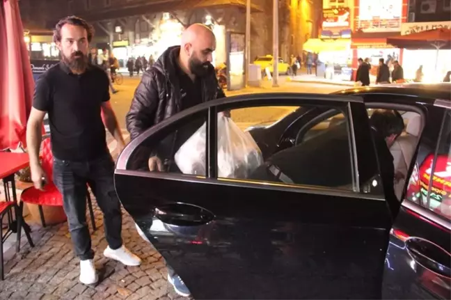 Acun'dan Ekibine Köfte Kıyağı
