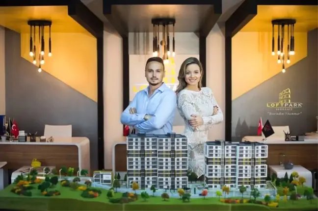 Projesini Güzellerle Tanıtıyor