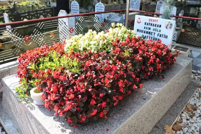 Şehit Kaymakam Sene-i Devriyesinde Kabri Başında Anıldı