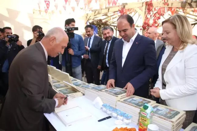 Büyükşehirden Urfa-Edessa Mozaikleri Kitabı