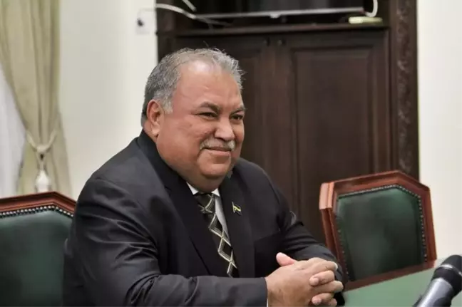 Nauru Devlet Başkanı Waqa: