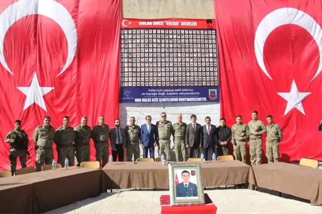 Başkale'de Çatışmada Şehit Olan Jandarma Uzman Onbaşı Kemal Zeren İçin Mevlit Okutuldu