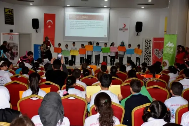Çocuklara Hakları Anlatıldı