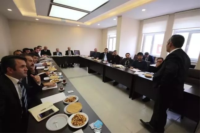 Beyşehir Belediyesi'nde Ar-Ge ve Tasarım Merkezleri Tanıtım Toplantısı