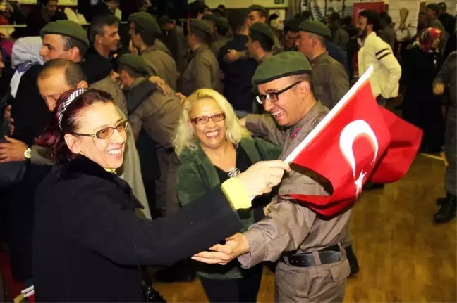 Kısa Dönem Askerler Yemin Etti