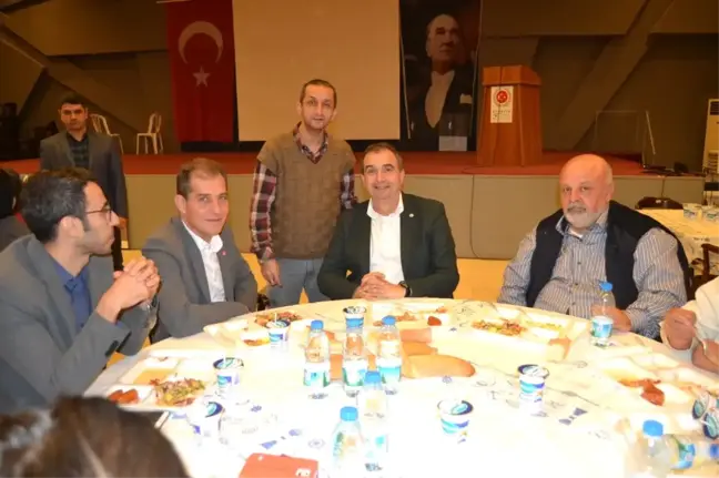 Ayvalık Belediyesi'nden Engellilere 'Sevgi' Yemeği