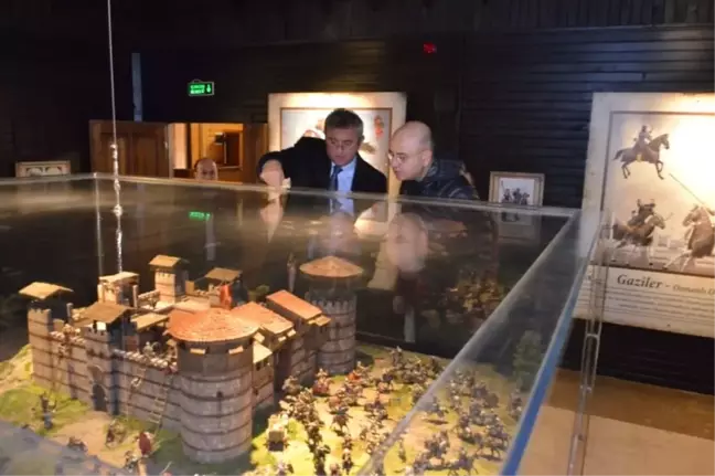 Başkan Saraoğlu, Gediz Gençlik ve Kültür Merkezi'ni Tanıttı
