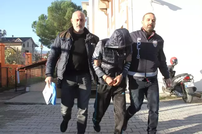 Eli Bıçaklı Gaspçı Tutuklandı