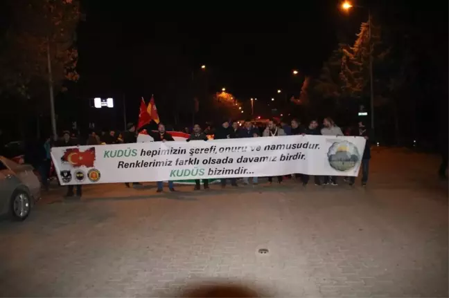 Gedizli Taraftarlar Trump'un 'Kudüs Kararını' Protesto Etti
