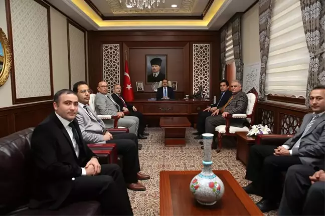 Vali Pehlivan, İl Sağlık Müdürlüğü İdari Personeliyle Toplantı Gerçekleştirdi