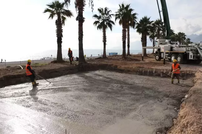 Konyaaltı Sahili Projesi'ndeki Çalışmalar