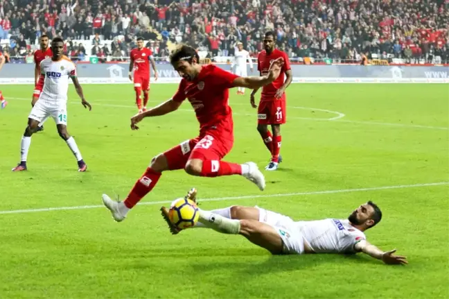 Antalyaspor Nefes Aldı