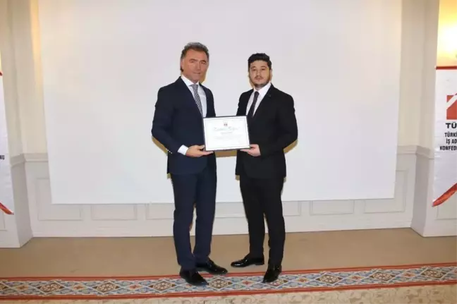Tügik'ten Manisalı Genç İş Adamlarına İki Ödül