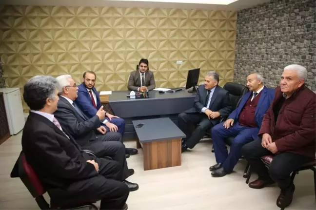 Başkan Büyükkılıç Melikgazi Sosyal Yadımlaşma ve Dayanışma Vakfı'nı Ziyaret Etti