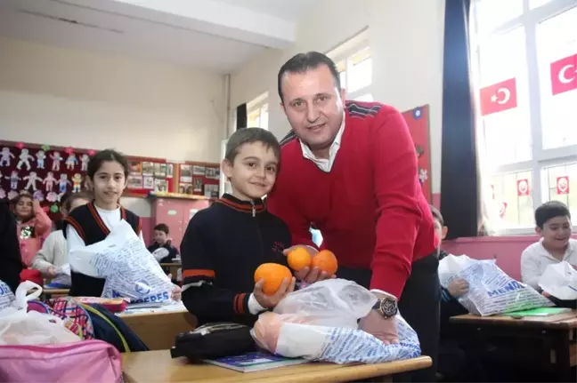 Menderes'in Mandalinaları Çocuklara