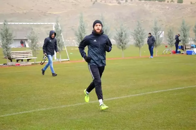 E.yeni Malatyaspor, Nacer Barazite'ye Kendisine Kulüp Bulmasını Söyledi