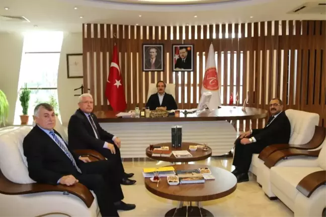 PTT Başmüdürü Ersoy, Rektör Bağlı'yı Ziyaret Etti