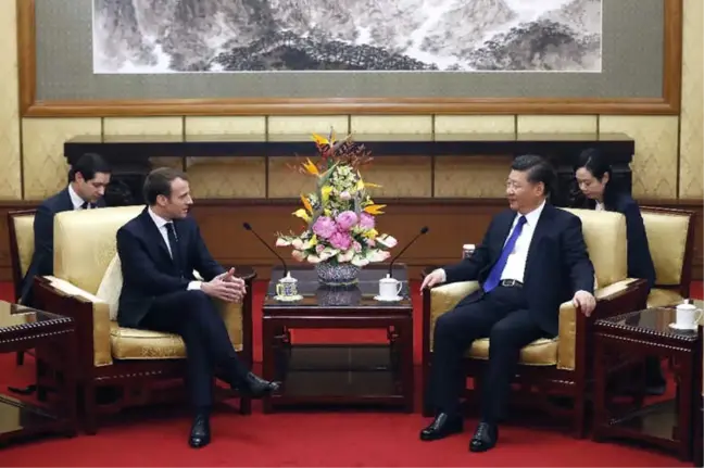 Macron ile Jinping Bir Araya Geldi