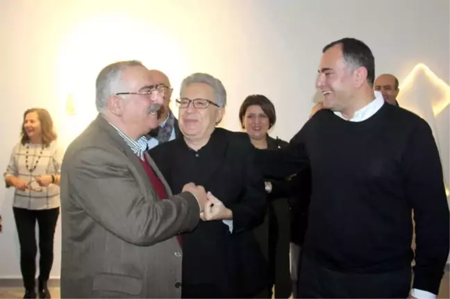 Nazım ve Livaneli Çankaya'da Anıtlaştı
