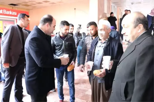 Şanlıurfa'da Hasta Yakınlarına Sıcak Çorba İkramı