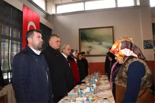 Bartın'da Şehit Ailelerine Devlet Övünç Madalyası Verildi