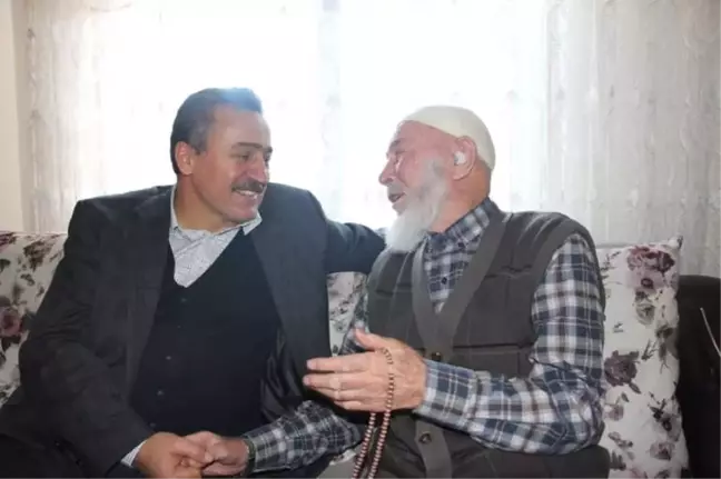 Başkan Tutal'dan 95 Yaşındaki Hasan Dedeye Ziyaret