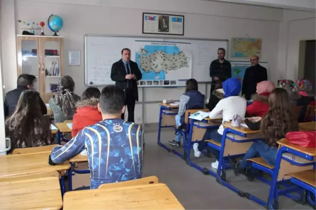 Kaymakam Karataş'tan Destekleme ve Yetiştirme Kursu'na Ziyaret