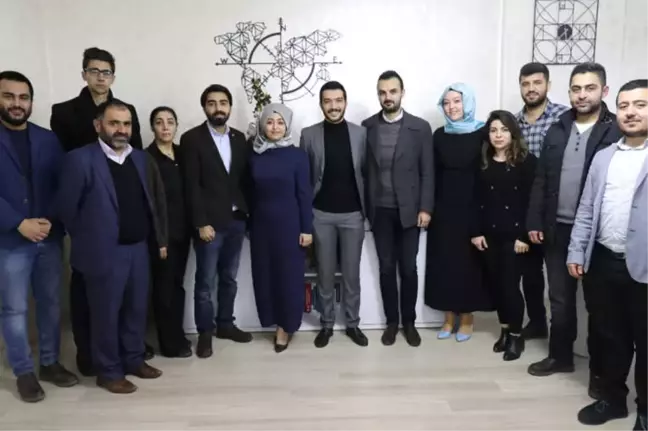 Gazeteci Şahin'in Oğlu Avukatlık Bürosu Açtı