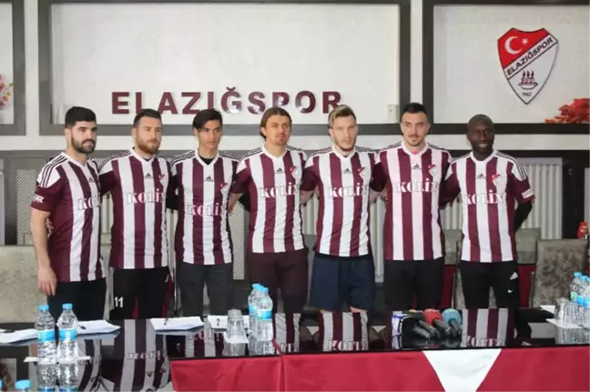 Elazığspor'da İmza Şov