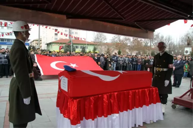 Isparta Şehidini Uğurladı