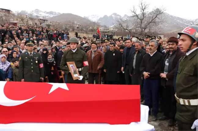 Niğdeli Şehit Köyünde Toprağa Verildi