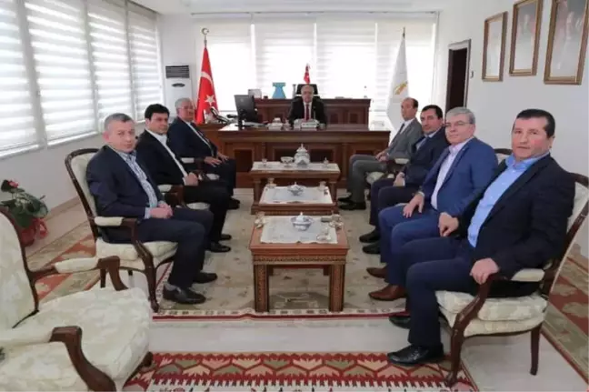 Şaphane Protokolü Vali Ahmet Hamdi Nayir'i Ziyaret Etti