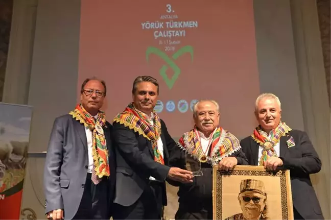 Çalıştayda Medya Ödülleri Verildi