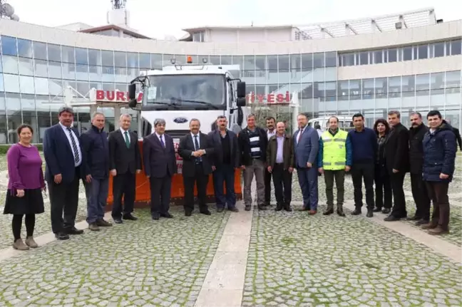 Kar Küreme Aparatlı Kamyon Hizmete Girdi