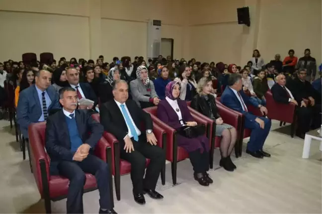 Başarılı Öğrenciler İçin Karne Kutlama Programı