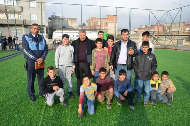 Pınarbaşı'ndan Her Mahalleye Bir Halı Saha